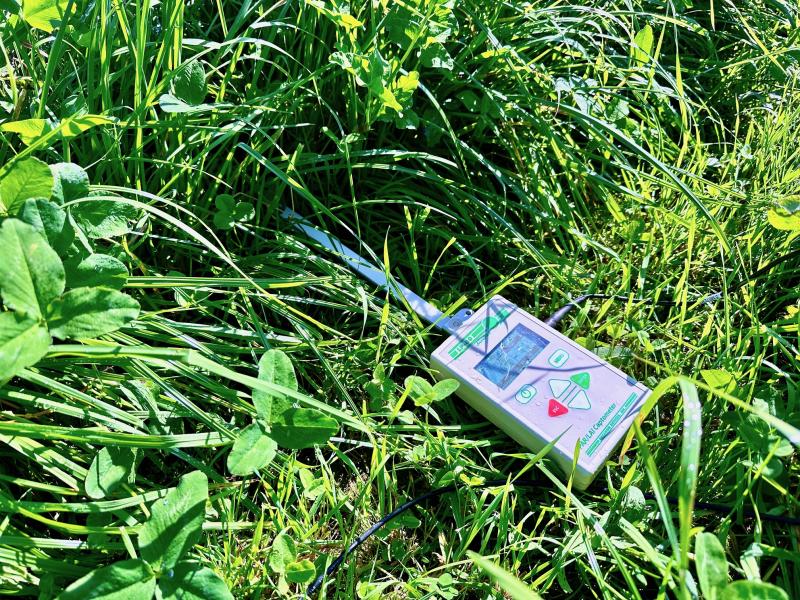 measuring device for determining leaf area index (LAI)