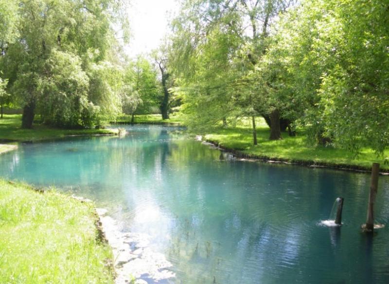 Toulon springs (Karsts Aquitains)