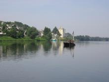 View of Montsoreau, traditional inland waterway at the Vienne and Loire river confluence (photo by Mathieu Bonnefond)